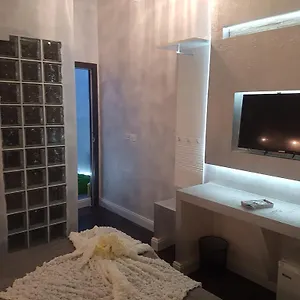 https://glamour-spanish-steps.it-romehotels.com