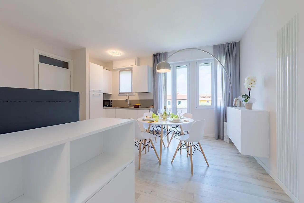 Apartment Appartamento Valeria By Wonderful Italy Sirmione Italy